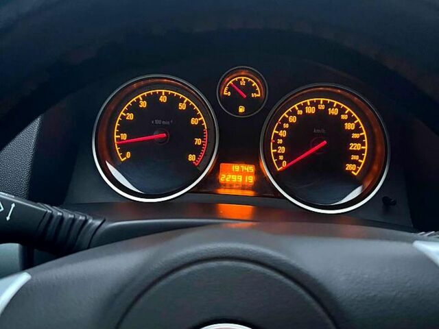 Опель Астра, объемом двигателя 1.4 л и пробегом 229 тыс. км за 3950 $, фото 1 на Automoto.ua