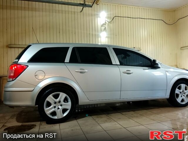 Опель Астра, объемом двигателя 1.7 л и пробегом 300 тыс. км за 5400 $, фото 1 на Automoto.ua