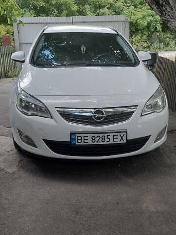 Опель Астра, объемом двигателя 1.69 л и пробегом 244 тыс. км за 7000 $, фото 1 на Automoto.ua