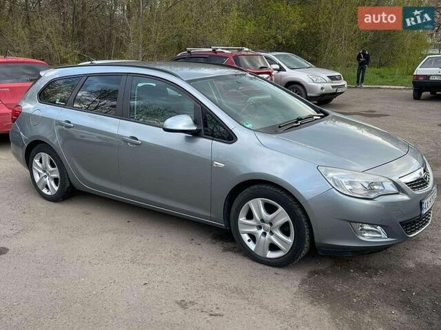 Опель Астра, объемом двигателя 2 л и пробегом 305 тыс. км за 6800 $, фото 1 на Automoto.ua
