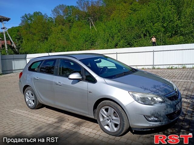 Опель Астра 2012 в Ивано-Франковске на Automoto.ua Опель Астра, объемом двигателя 1.7 л и пробегом 247 тыс. км за 7000 $, фото 1 на Automoto.ua