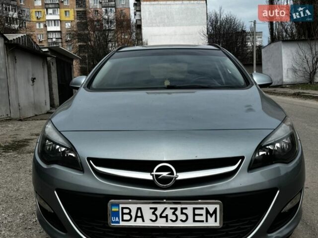 Опель Астра, объемом двигателя 1.6 л и пробегом 248 тыс. км за 9000 $, фото 1 на Automoto.ua