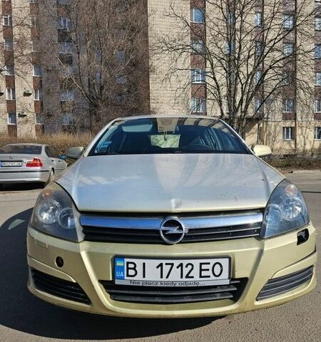 Желтый Опель Астра, объемом двигателя 1.6 л и пробегом 381 тыс. км за 2700 $, фото 1 на Automoto.ua