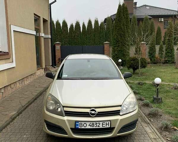 Жовтий Опель Астра, об'ємом двигуна 1.7 л та пробігом 185 тис. км за 3800 $, фото 1 на Automoto.ua