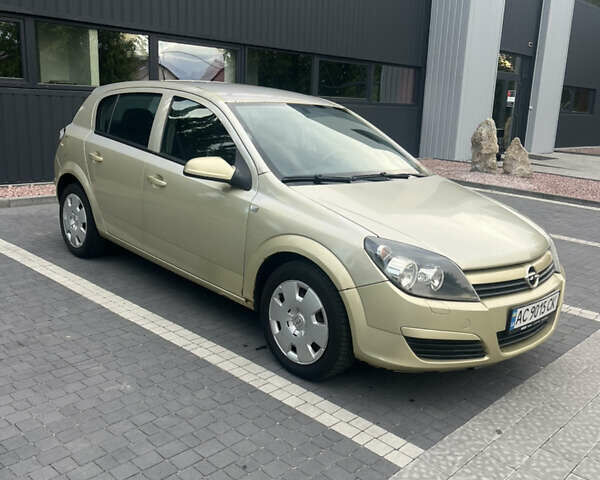 Жовтий Опель Астра, об'ємом двигуна 1.36 л та пробігом 276 тис. км за 3450 $, фото 1 на Automoto.ua