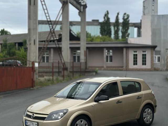 Желтый Опель Астра, объемом двигателя 1.6 л и пробегом 280 тыс. км за 3100 $, фото 1 на Automoto.ua