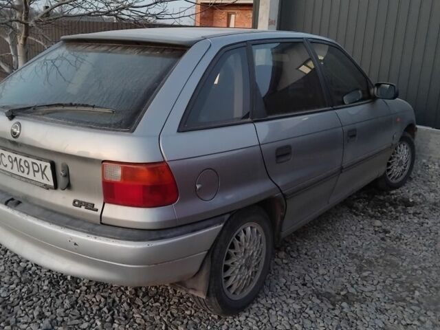 Серый Опель Астра, объемом двигателя 1.6 л и пробегом 100 тыс. км за 1150 $, фото 1 на Automoto.ua