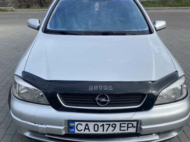 Сірий Опель Астра, об'ємом двигуна 2 л та пробігом 406 тис. км за 2600 $, фото 1 на Automoto.ua
