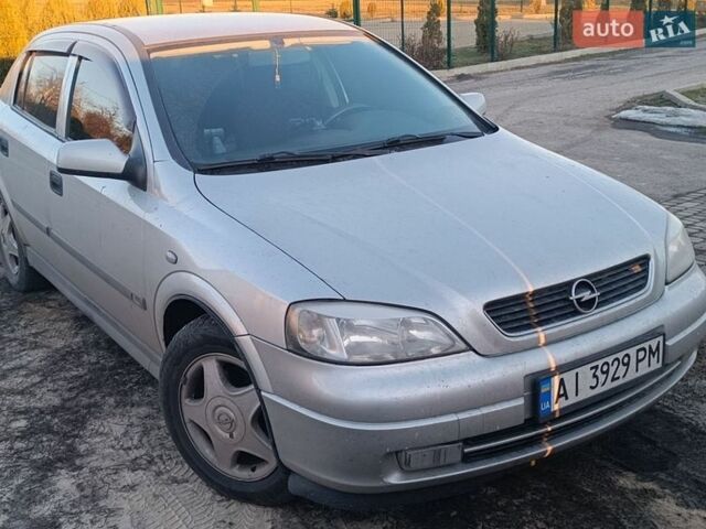 Сірий Опель Астра, об'ємом двигуна 1.8 л та пробігом 268 тис. км за 3000 $, фото 1 на Automoto.ua