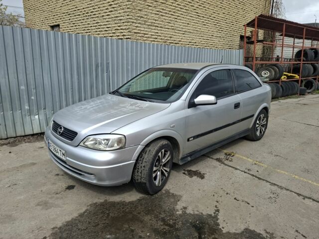 Серый Опель Астра, объемом двигателя 1.6 л и пробегом 386 тыс. км за 2300 $, фото 1 на Automoto.ua