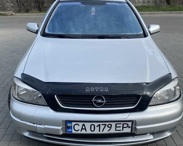 Сірий Опель Астра, об'ємом двигуна 2 л та пробігом 406 тис. км за 2600 $, фото 1 на Automoto.ua