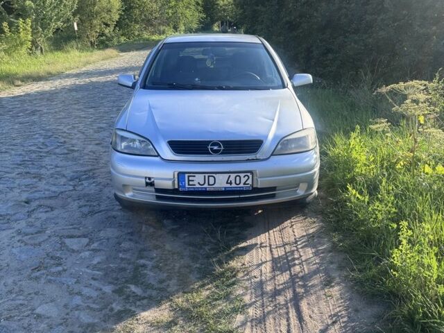 Сірий Опель Астра, об'ємом двигуна 1.6 л та пробігом 300 тис. км за 1500 $, фото 1 на Automoto.ua