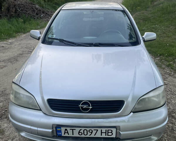 Сірий Опель Астра, об'ємом двигуна 2 л та пробігом 325 тис. км за 2100 $, фото 1 на Automoto.ua