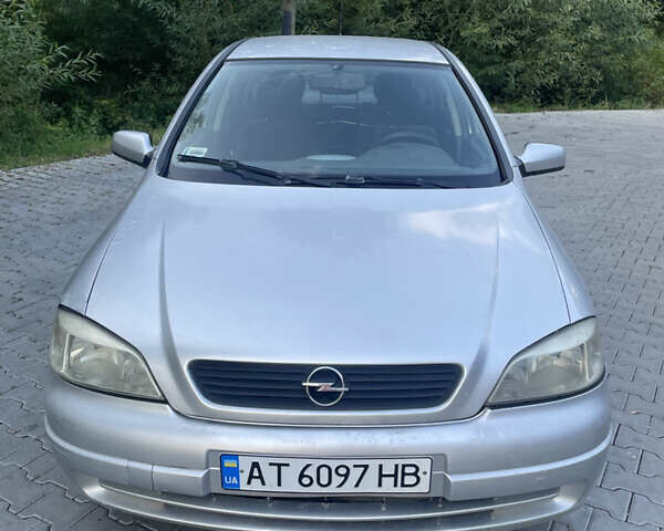Серый Опель Астра, объемом двигателя 2 л и пробегом 326 тыс. км за 2200 $, фото 1 на Automoto.ua