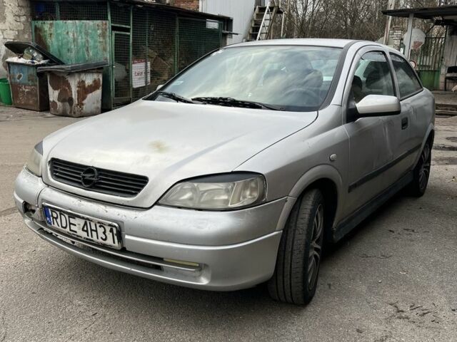 Серый Опель Астра, объемом двигателя 1.6 л и пробегом 368 тыс. км за 1183 $, фото 1 на Automoto.ua