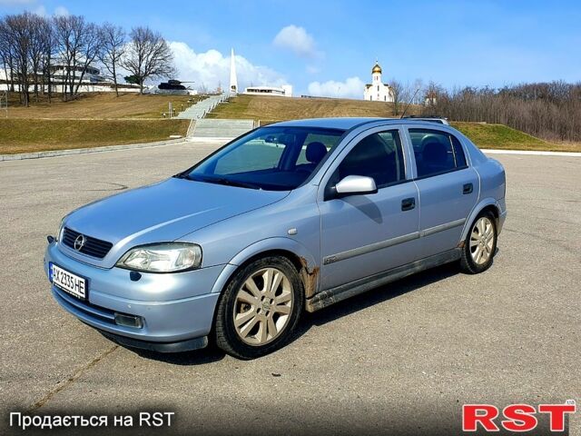 Сірий Опель Астра, об'ємом двигуна 1.6 л та пробігом 255 тис. км за 3500 $, фото 1 на Automoto.ua