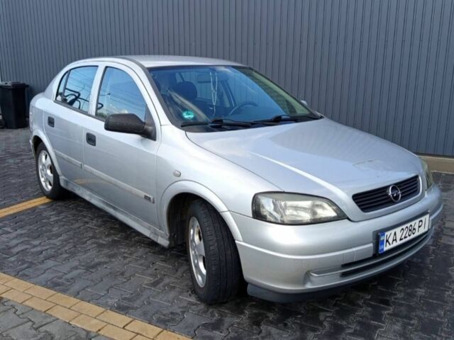 Серый Опель Астра, объемом двигателя 0 л и пробегом 202 тыс. км за 1850 $, фото 1 на Automoto.ua