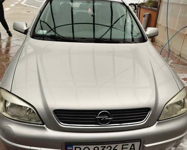 Серый Опель Астра, объемом двигателя 1.6 л и пробегом 268 тыс. км за 3800 $, фото 1 на Automoto.ua