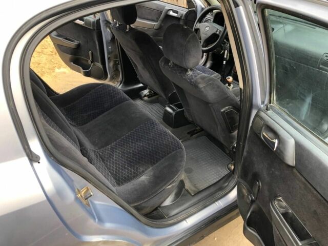 Серый Опель Астра, объемом двигателя 0 л и пробегом 400 тыс. км за 900 $, фото 1 на Automoto.ua