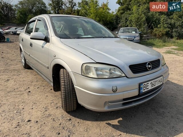 Сірий Опель Астра, об'ємом двигуна 1.6 л та пробігом 240 тис. км за 3400 $, фото 1 на Automoto.ua