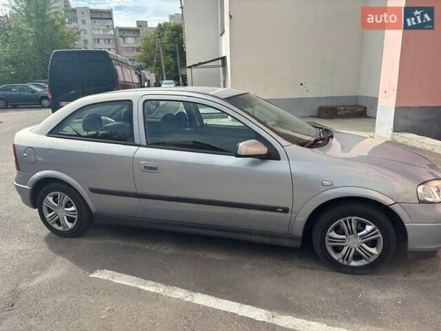 Серый Опель Астра, объемом двигателя 1.6 л и пробегом 187 тыс. км за 2700 $, фото 1 на Automoto.ua