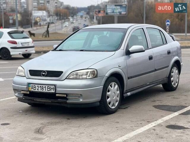 Серый Опель Астра, объемом двигателя 1.6 л и пробегом 290 тыс. км за 3300 $, фото 1 на Automoto.ua
