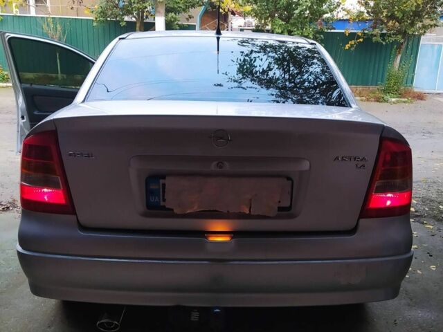 Серый Опель Астра, объемом двигателя 0 л и пробегом 140 тыс. км за 4380 $, фото 1 на Automoto.ua