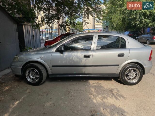 Сірий Опель Астра, об'ємом двигуна 0 л та пробігом 300 тис. км за 4500 $, фото 1 на Automoto.ua