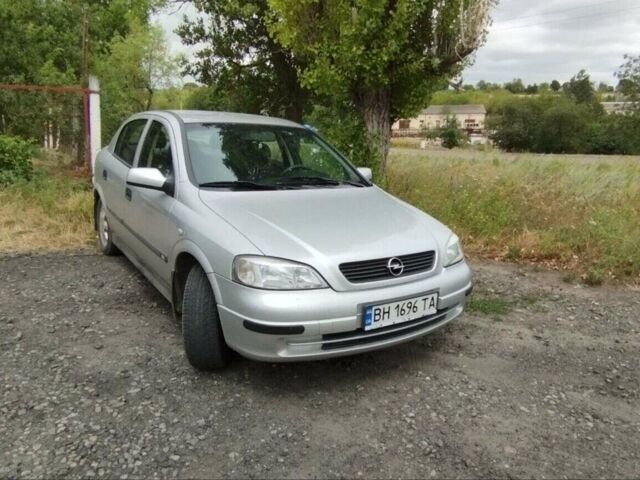 Сірий Опель Астра, об'ємом двигуна 1.6 л та пробігом 239 тис. км за 3800 $, фото 1 на Automoto.ua
