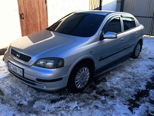 Серый Опель Астра, объемом двигателя 1.6 л и пробегом 250 тыс. км за 3450 $, фото 1 на Automoto.ua