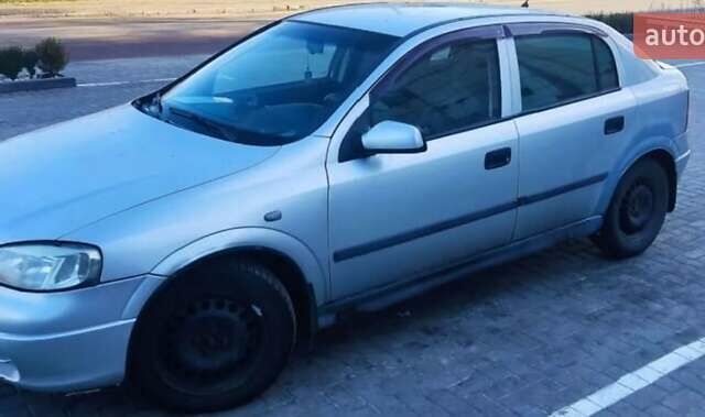 Сірий Опель Астра, об'ємом двигуна 1.6 л та пробігом 254 тис. км за 2050 $, фото 1 на Automoto.ua