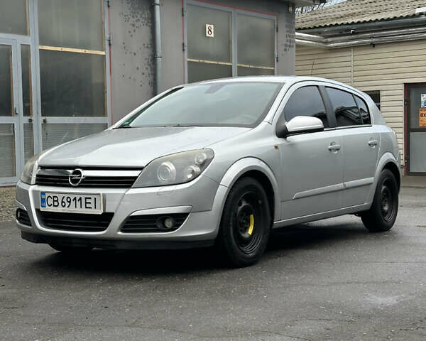 Серый Опель Астра, объемом двигателя 1.6 л и пробегом 280 тыс. км за 4100 $, фото 1 на Automoto.ua