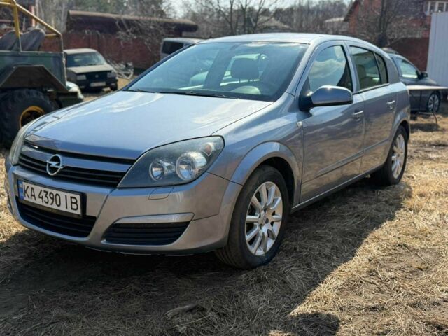 Серый Опель Астра, объемом двигателя 1.6 л и пробегом 175 тыс. км за 3950 $, фото 1 на Automoto.ua
