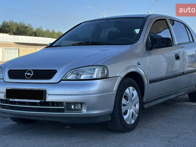Сірий Опель Астра, об'ємом двигуна 1.4 л та пробігом 295 тис. км за 4300 $, фото 1 на Automoto.ua