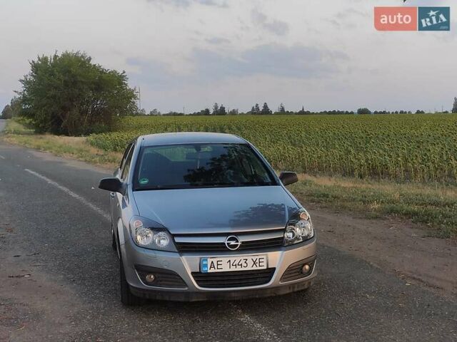 Сірий Опель Астра, об'ємом двигуна 1.6 л та пробігом 270 тис. км за 5200 $, фото 1 на Automoto.ua