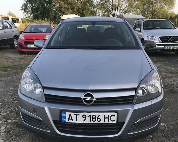 Сірий Опель Астра, об'ємом двигуна 1.6 л та пробігом 171 тис. км за 5100 $, фото 1 на Automoto.ua