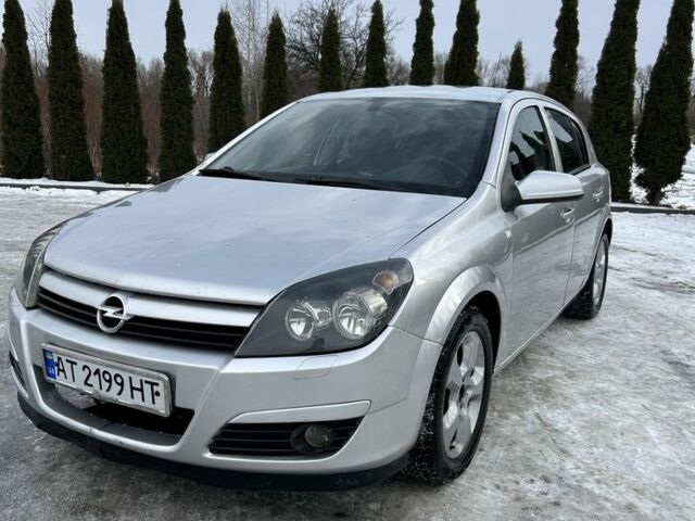 Серый Опель Астра, объемом двигателя 1.7 л и пробегом 311 тыс. км за 3999 $, фото 1 на Automoto.ua