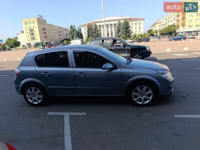 Сірий Опель Астра, об'ємом двигуна 1.36 л та пробігом 260 тис. км за 3999 $, фото 1 на Automoto.ua