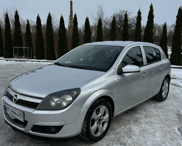 Сірий Опель Астра, об'ємом двигуна 1.69 л та пробігом 311 тис. км за 3999 $, фото 1 на Automoto.ua