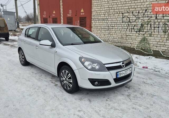 Сірий Опель Астра, об'ємом двигуна 1.36 л та пробігом 169 тис. км за 4500 $, фото 1 на Automoto.ua