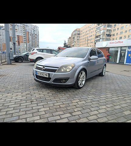 Серый Опель Астра, объемом двигателя 1.6 л и пробегом 301 тыс. км за 4199 $, фото 1 на Automoto.ua