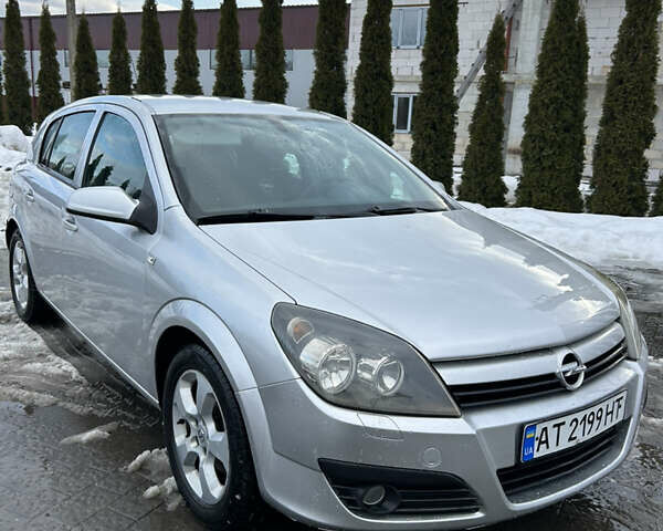 Серый Опель Астра, объемом двигателя 1.69 л и пробегом 311 тыс. км за 3800 $, фото 1 на Automoto.ua