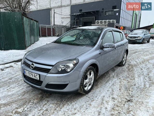 Серый Опель Астра, объемом двигателя 1.6 л и пробегом 200 тыс. км за 3500 $, фото 1 на Automoto.ua