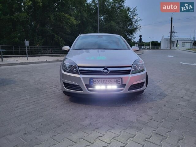 Сірий Опель Астра, об'ємом двигуна 1.6 л та пробігом 184 тис. км за 4800 $, фото 1 на Automoto.ua