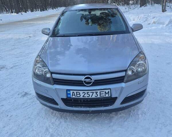 Серый Опель Астра, объемом двигателя 1.36 л и пробегом 285 тыс. км за 5500 $, фото 1 на Automoto.ua