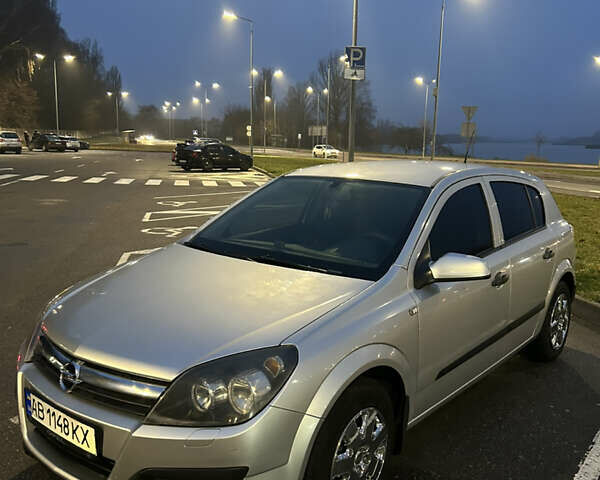 Сірий Опель Астра, об'ємом двигуна 1.4 л та пробігом 298 тис. км за 4800 $, фото 1 на Automoto.ua