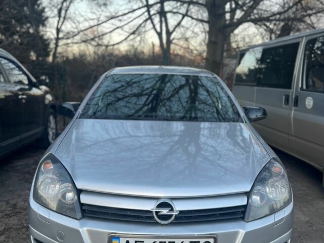 Сірий Опель Астра, об'ємом двигуна 1.6 л та пробігом 307 тис. км за 4500 $, фото 1 на Automoto.ua