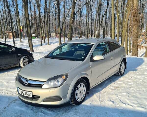 Сірий Опель Астра, об'ємом двигуна 1.6 л та пробігом 260 тис. км за 4200 $, фото 1 на Automoto.ua
