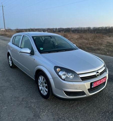 Серый Опель Астра, объемом двигателя 1.6 л и пробегом 185 тыс. км за 4700 $, фото 1 на Automoto.ua
