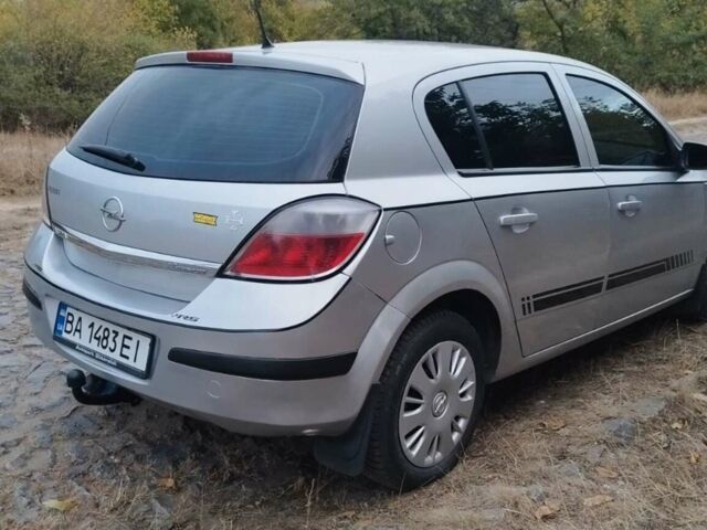 Сірий Опель Астра, об'ємом двигуна 1.6 л та пробігом 260 тис. км за 4200 $, фото 1 на Automoto.ua
